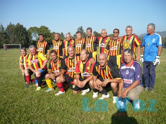 LIGA MAYOR LV---------LEONES NEGROS