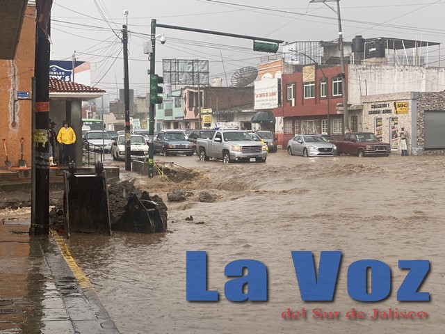 Creciente en Leona Vicario Causa Inundaciones en Viviendas - La Voz del Sur  de Jalisco